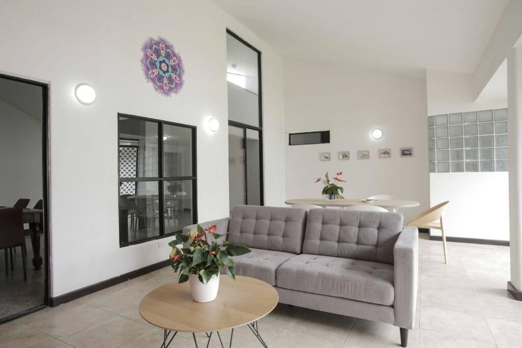 Casa Mandala En Los Cristales Cali Bagian luar foto